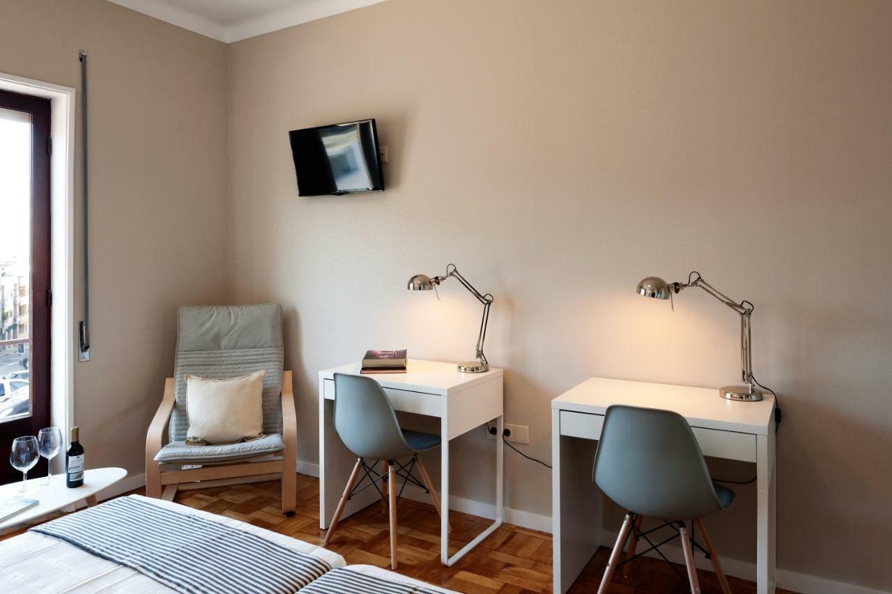 Ateneu Guest house